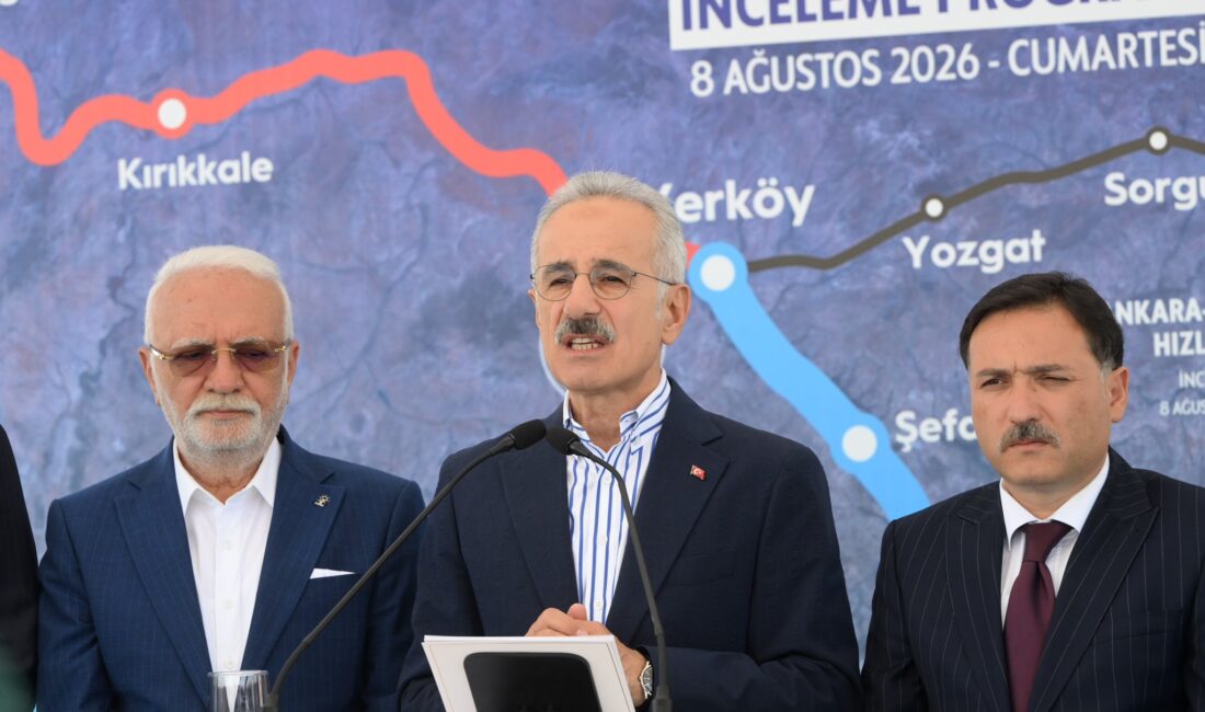 Çorum’un Hızlı Tren Bağlantısında Çalışmalar Sürüyor Ulaştırma ve Altyapı Bakanı Abdulkadir Uraloğlu, Türkiye genelinde devam eden